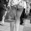 허벅지위에 레이스 무늬의 솔기가 있는 스타킹 LA1916 1위어플